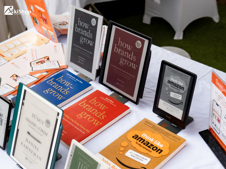 Akishop kết hợp cùng Alpha Books trong việc xây dựng thói quen đọc sách bền vững