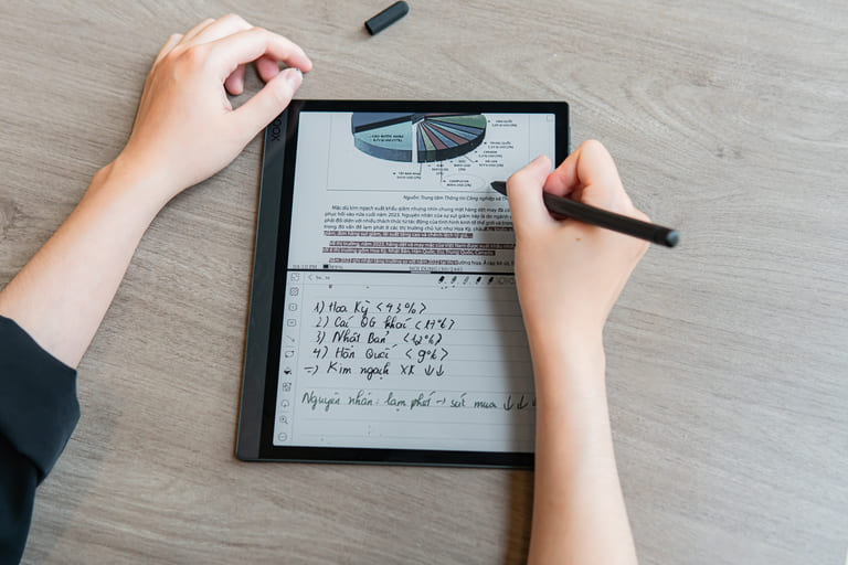 Boox Tab Ultra C Pro có khả năng hiển thị 4096 màu sắc khác nhau