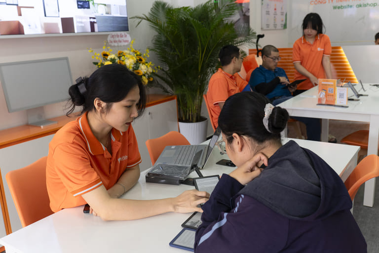 Akishop - Hệ thống phân phối máy đọc sách số 1 Việt Nam