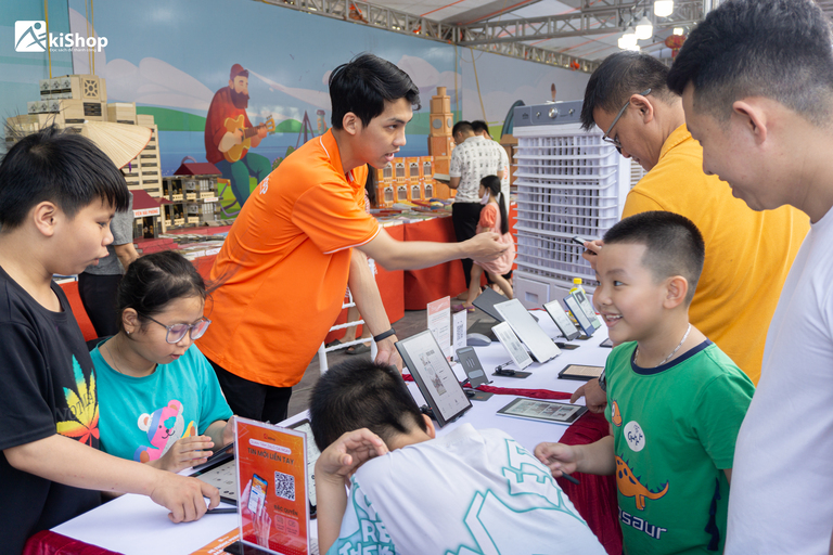 Mua máy đọc sách chính hãng tại Akishop