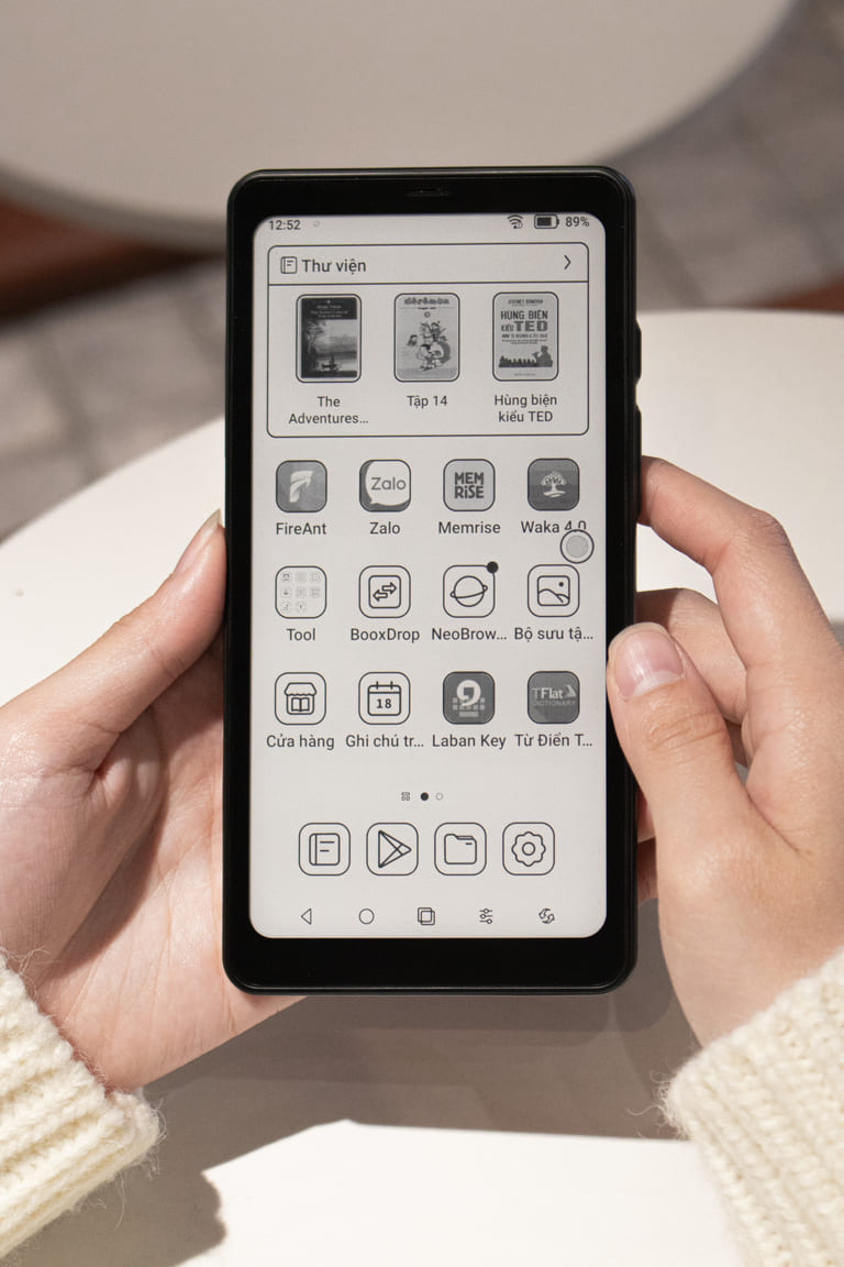 Check tình trạng kỹ thuật trước khi mua máy đọc sách